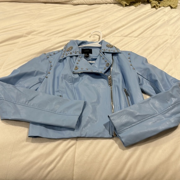 NWT Forever 21 light blue studded faux leather jacket, medium. - Picture 7 of 9